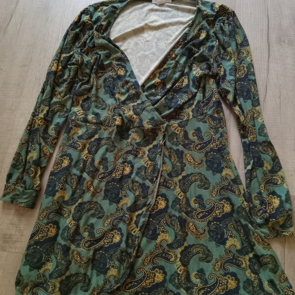 Elegant Paisley Wrap Dress